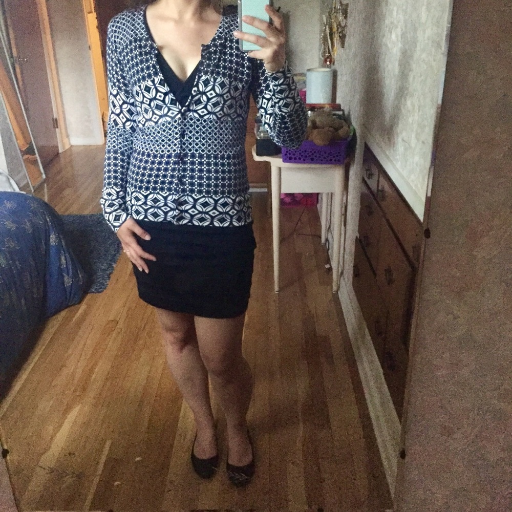 Blue White & Black Patterned Cardigan Size Medium